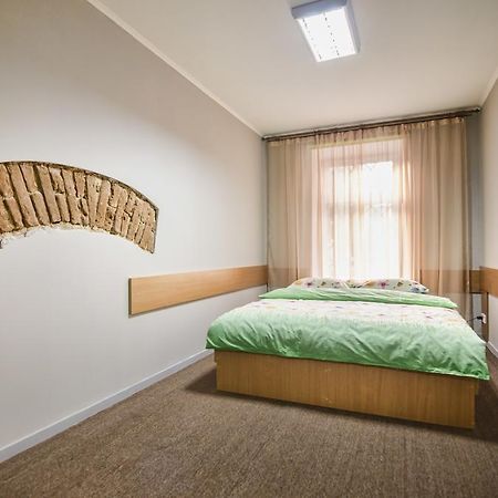 Apartment On Knyazya Leva 2 ลวีฟ ภายนอก รูปภาพ