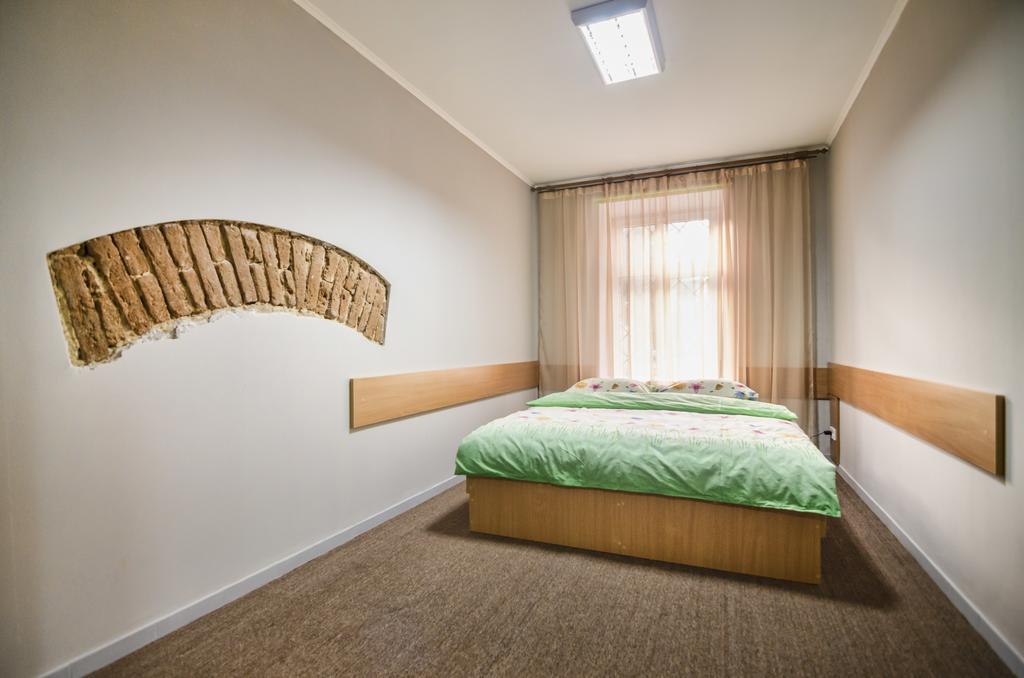 Apartment On Knyazya Leva 2 ลวีฟ ภายนอก รูปภาพ